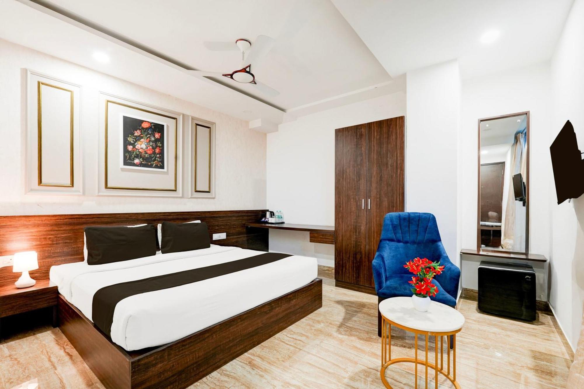 Super Townhouse Oak Aecs Formerly Bangalore Times Extérieur photo