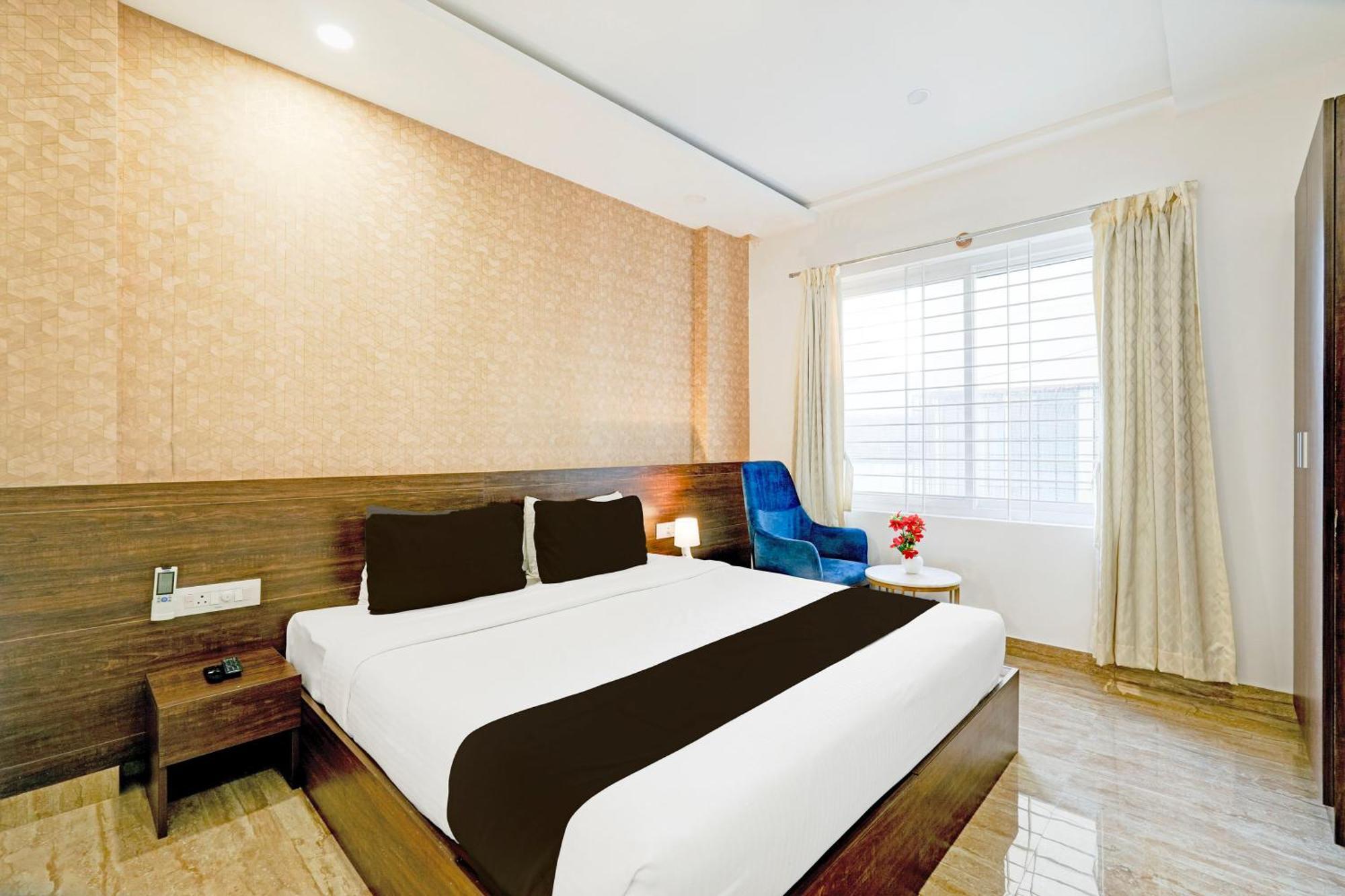Super Townhouse Oak Aecs Formerly Bangalore Times Extérieur photo